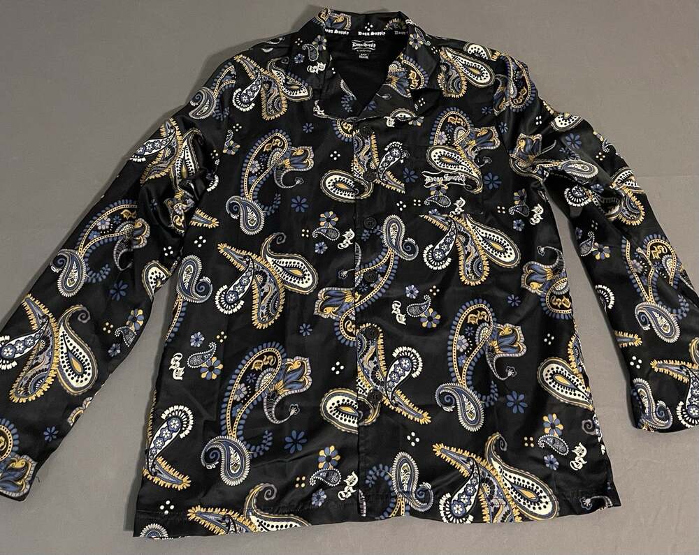 Dogg Supply by Snoop Dogg Pajamas Set Men’s Small Satin 2 Pc Black Paisley PJs